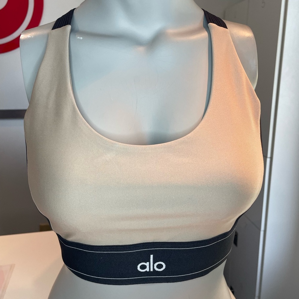 Alo Yoga Airlift Suit Up Bra